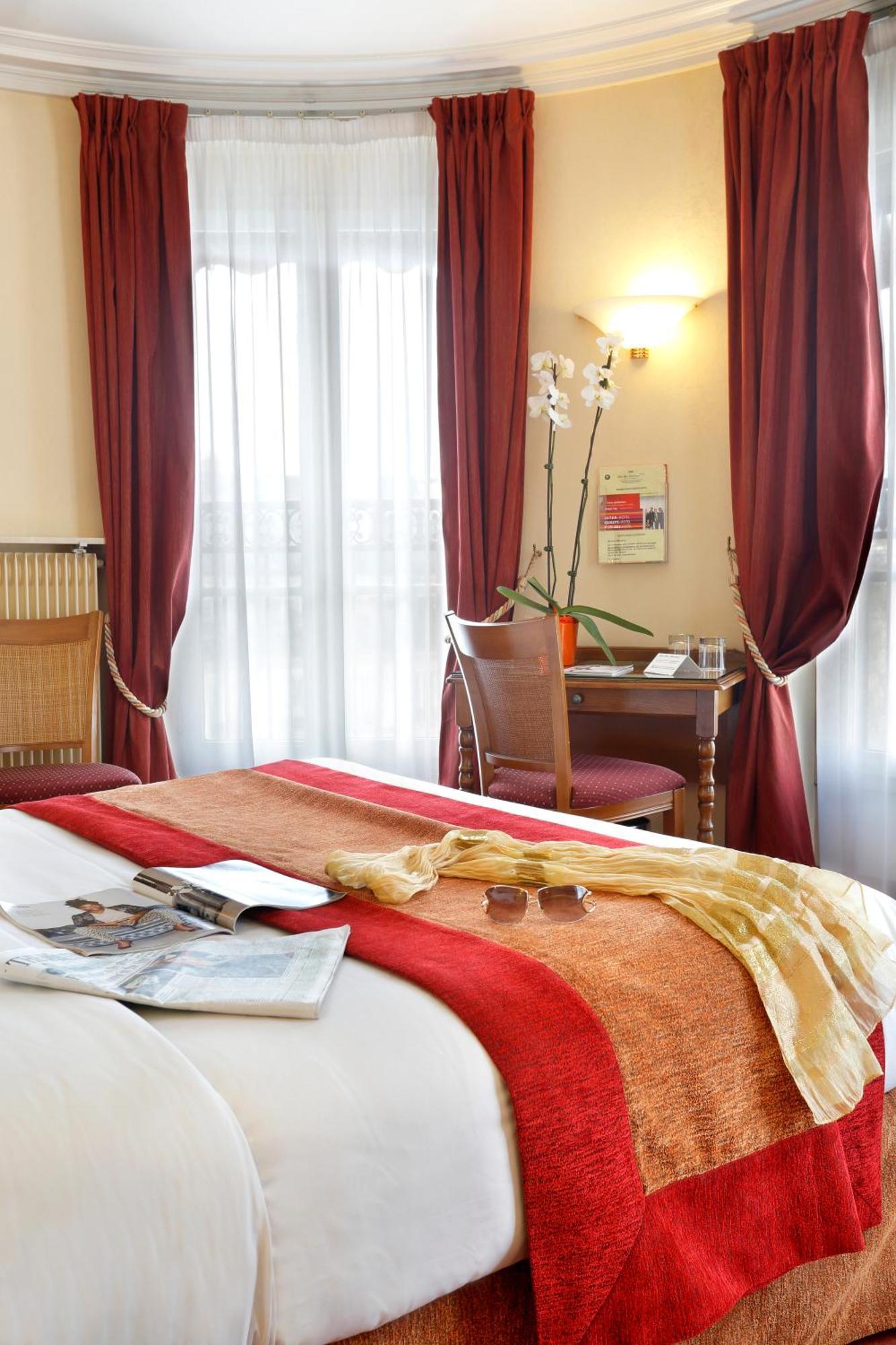 Hotel Paix Republique Париж Екстериор снимка